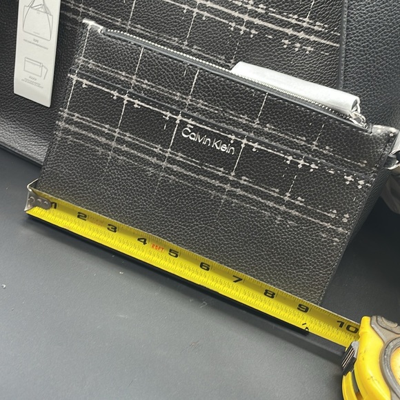 Calvin Klein Estelle Novelty Crossbody Black/White Plaid - Picture 9 of 14